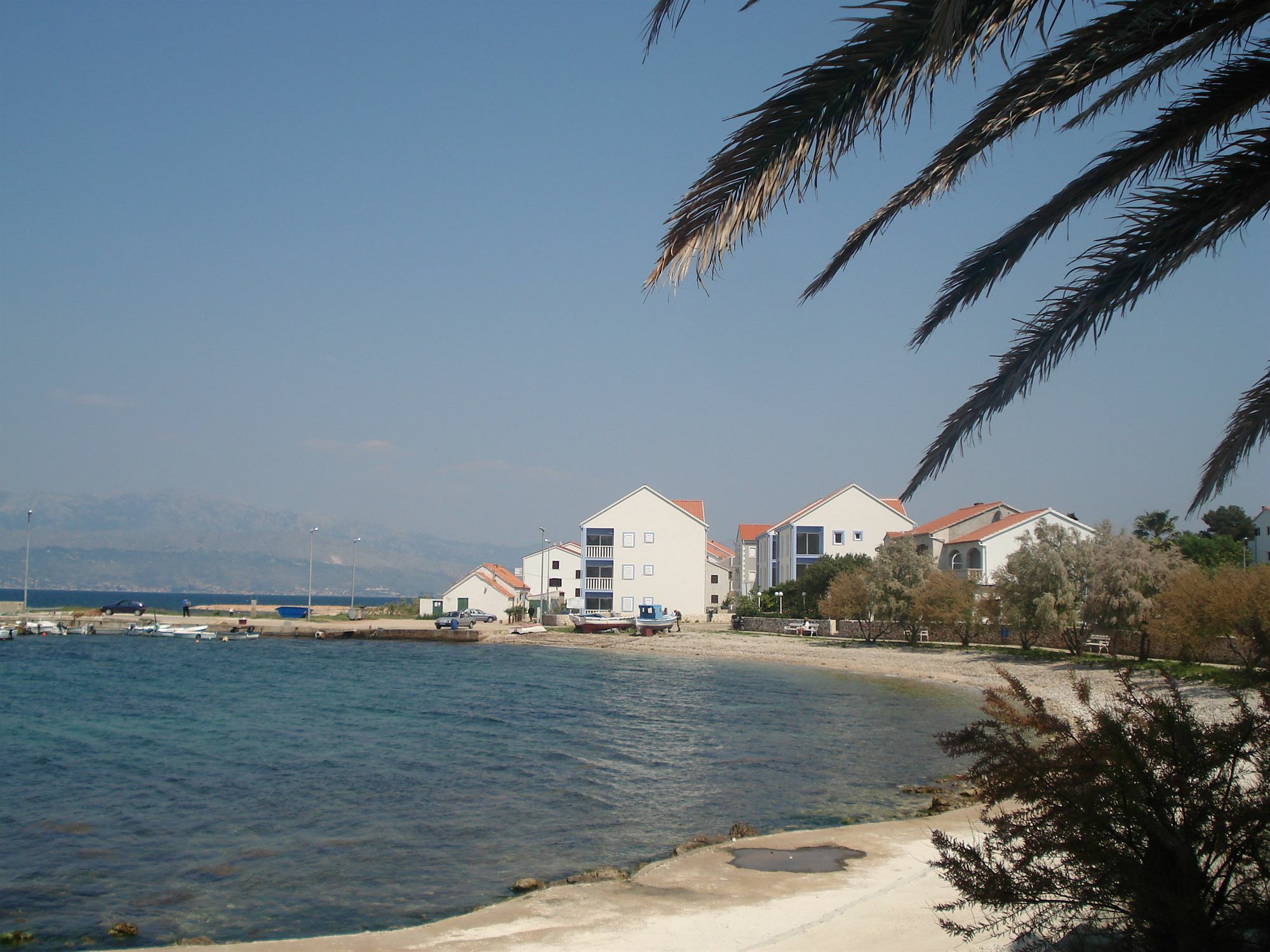Mirce Aparthotel Marina Gromela מראה חיצוני תמונה