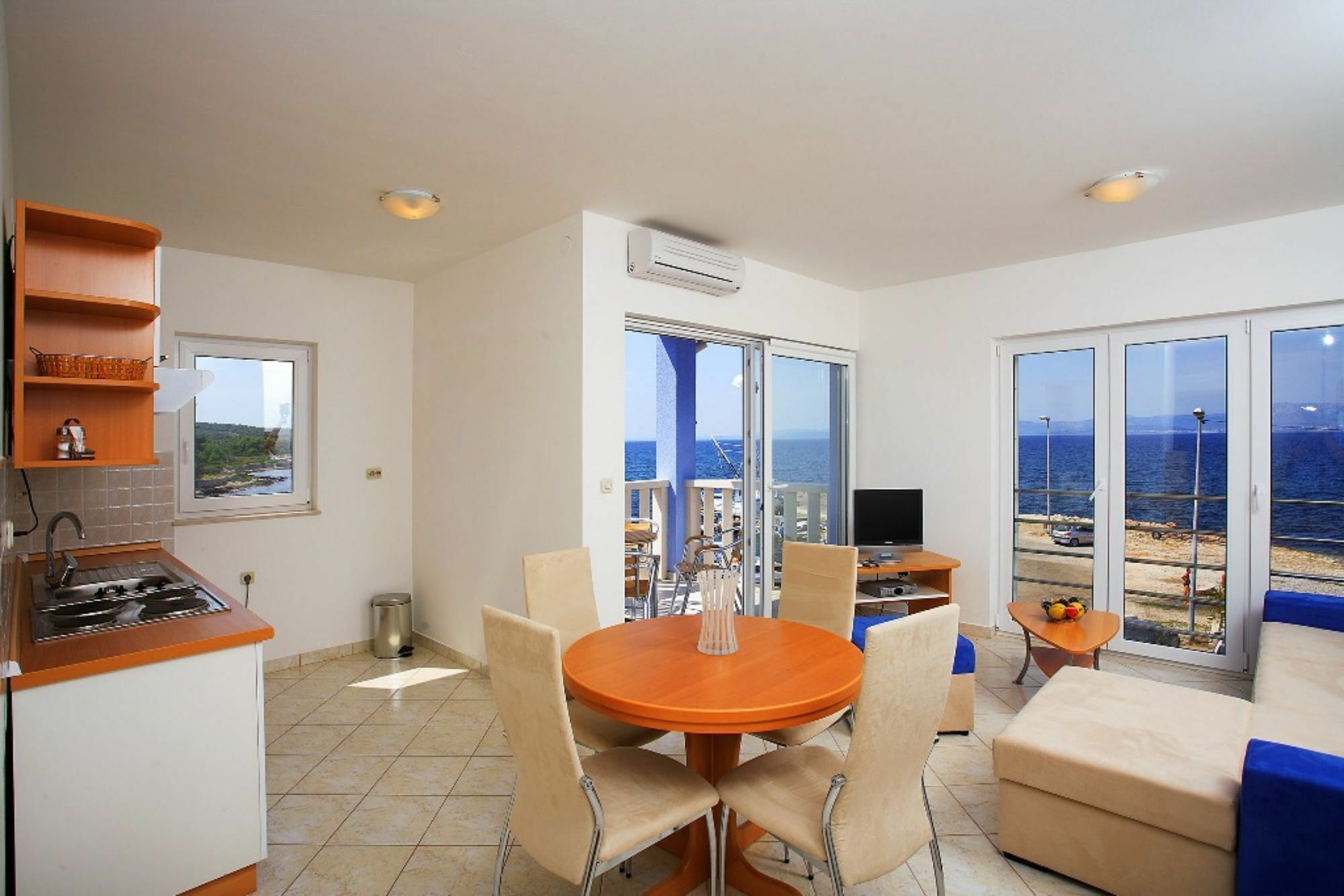 Mirce Aparthotel Marina Gromela מראה חיצוני תמונה